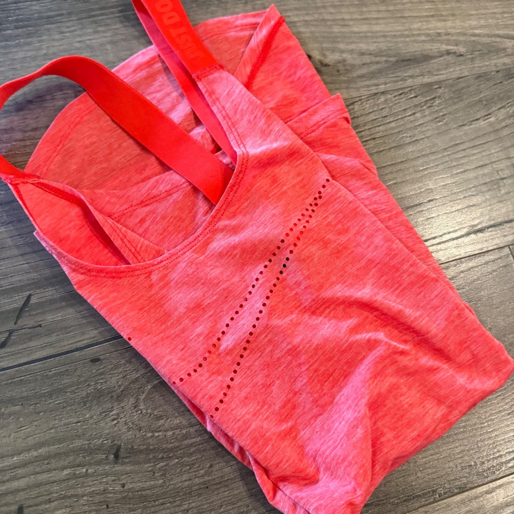 Nike Dri-FIT Loose Fit Training Tank Top Coral red Perforated Swoosh Small